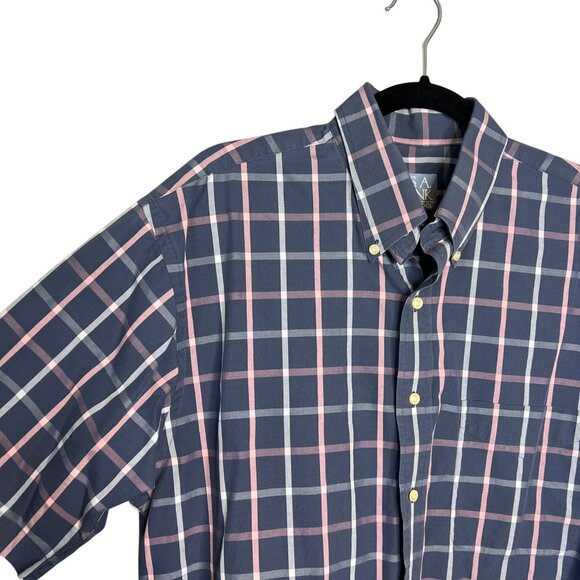 Jos A Bank Stays Cool Short Sleeve Shirt Size M Button Down Grid Blue Pink - Picture 2 of 5